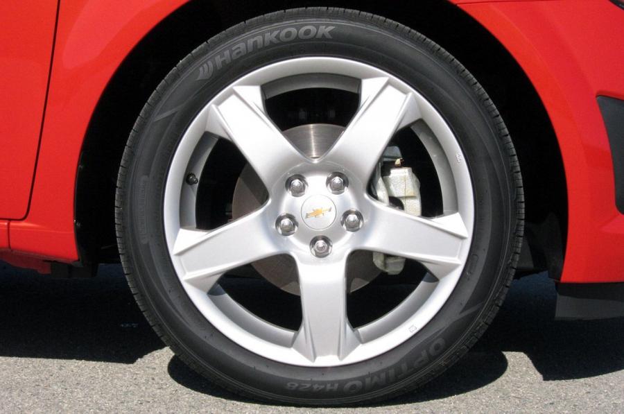  Chevrolet Sonic 2012 года  (фото 58 из 66)